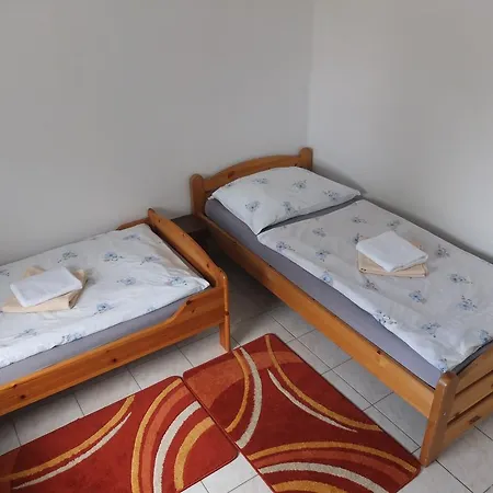 Osho Vendeghaz Apartament